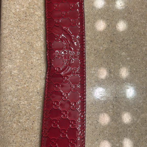Gucci Red Patent Leather Belt w Gold Heart Buckle size 95 EU - Picture 6 of 8